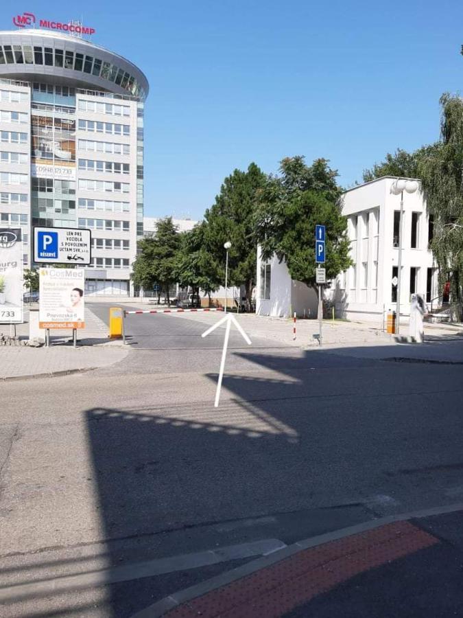 Living & Bus Station